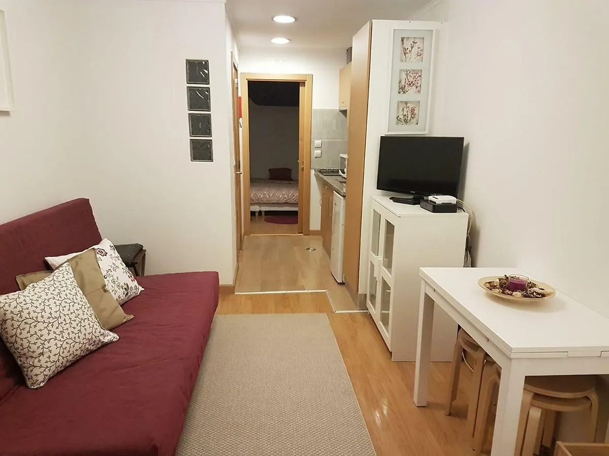 Stay In The Heart Of Alfama! Lisbon Apartment